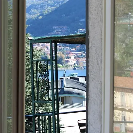 Charming With View In 빌라 *