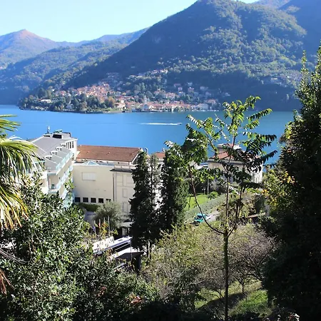 Villa Charming With View In Moltrasio